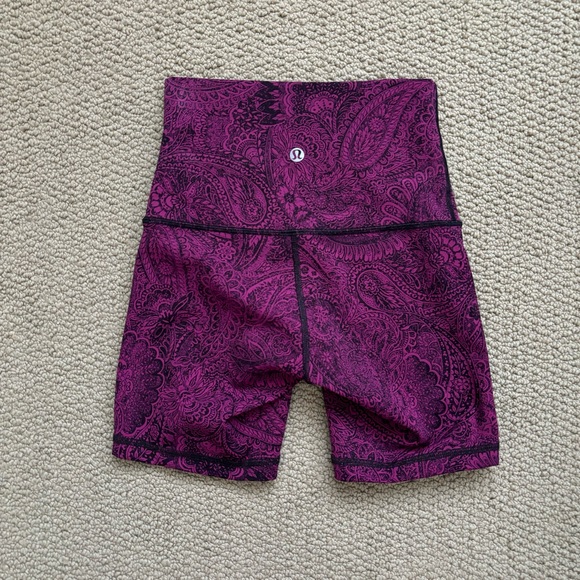 Lululemon Wunder Under 6 inch Shorts (Hi-Rise) Antique Paisley - Picture 2 of 7